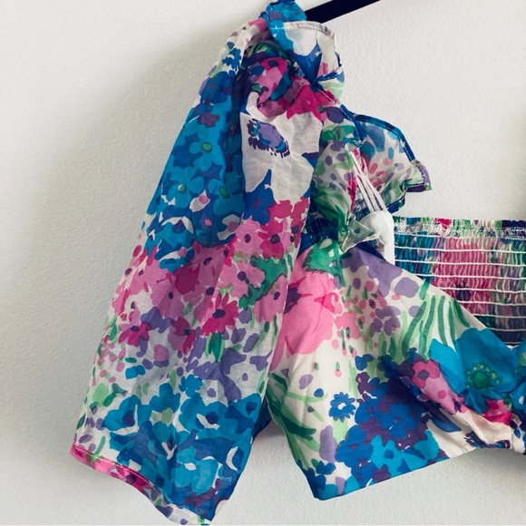 Beautiful Floral Cropped Blouse - Picture 4 of 7